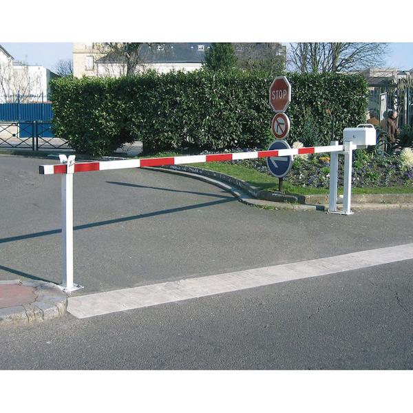 BARRIÈRE UNIVERSELLE LISSE LEVANTE