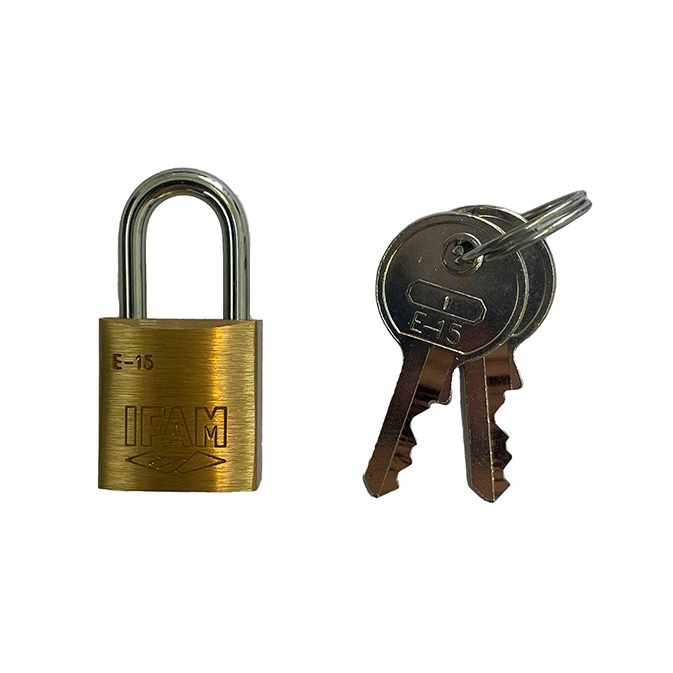 Cadenas pour tronc à quête