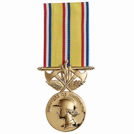 MÉDAILLE DES SAPEURS POMPIERS 40 ANS