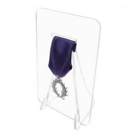 Présentoir en plexiglas pour médaille